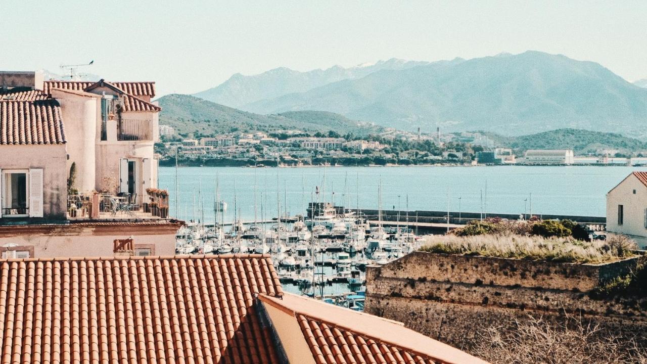 Hotel San Carlu Citadelle Ajaccio Ajaccio  Exterior photo