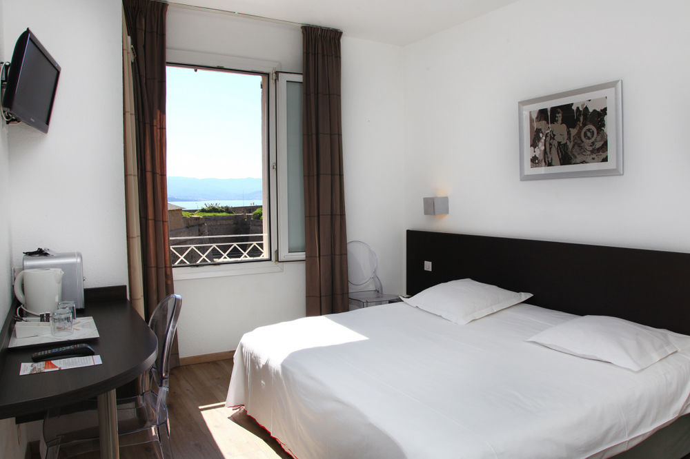 Hotel San Carlu Citadelle Ajaccio Ajaccio  Exterior photo